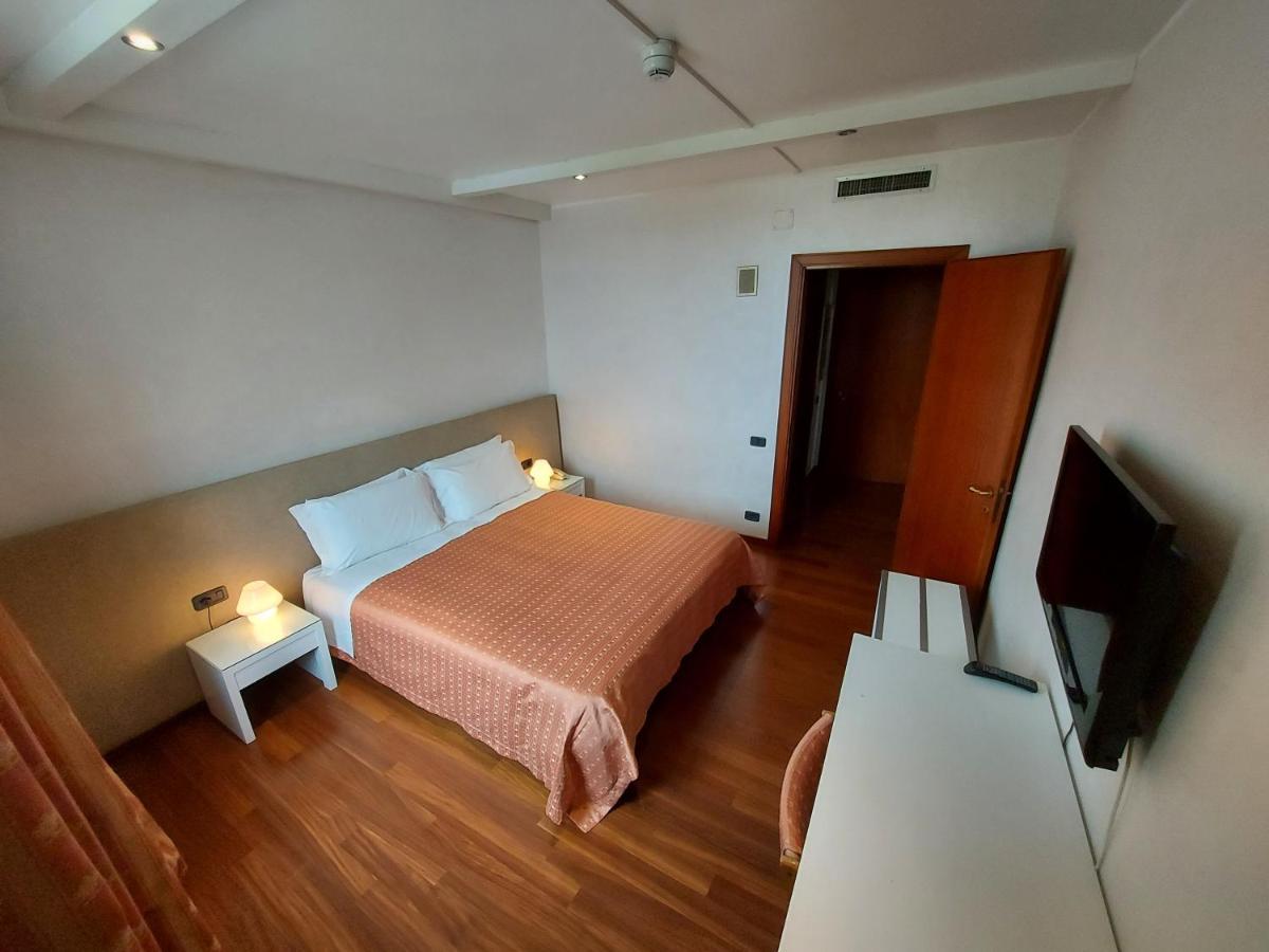 Hotel Posta 77 St. Georgen Exterior foto
