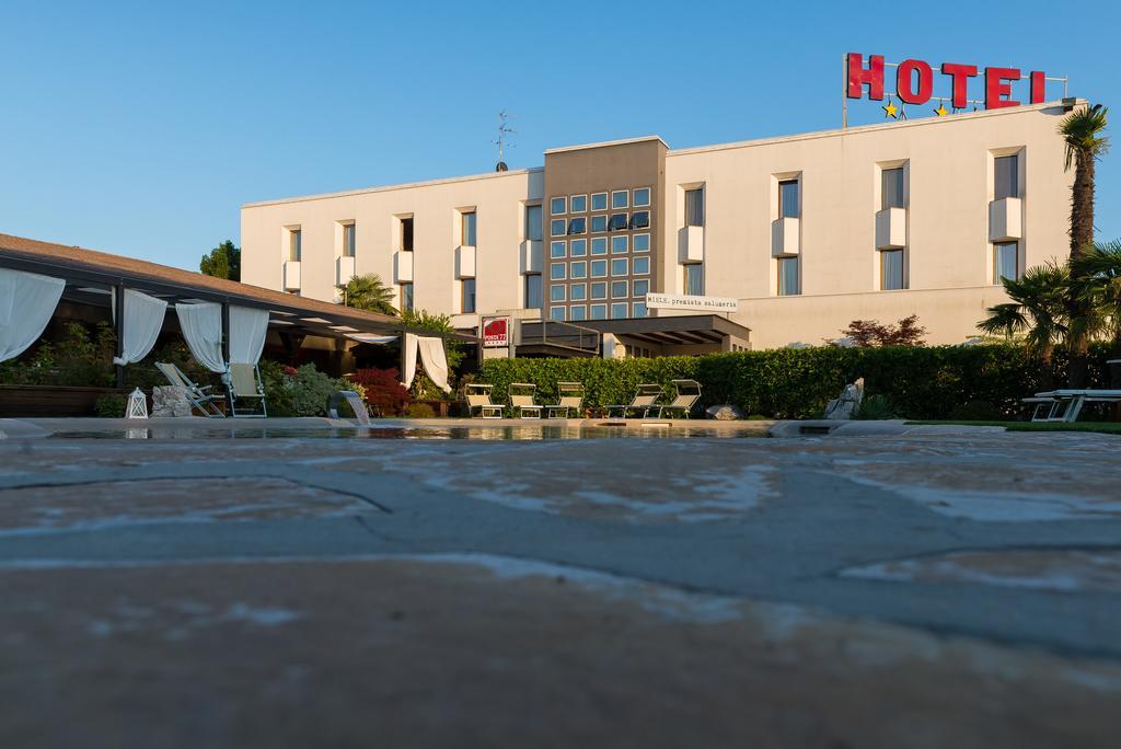 Hotel Posta 77 St. Georgen Exterior foto